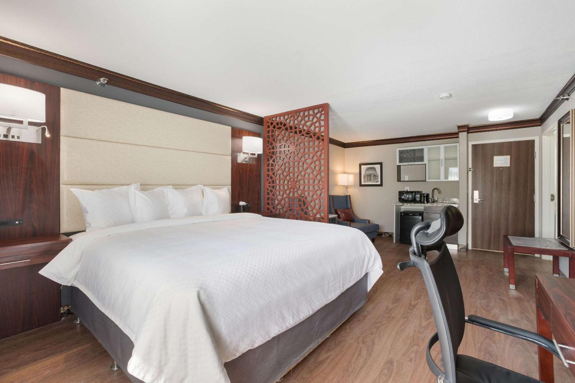 The Leo Collection Detroit, Ascend Hotel Collection Lincoln Park Ngoại thất bức ảnh