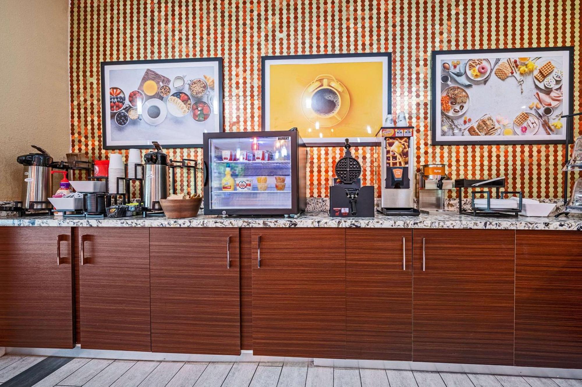 The Leo Collection Detroit, Ascend Hotel Collection Lincoln Park Ngoại thất bức ảnh