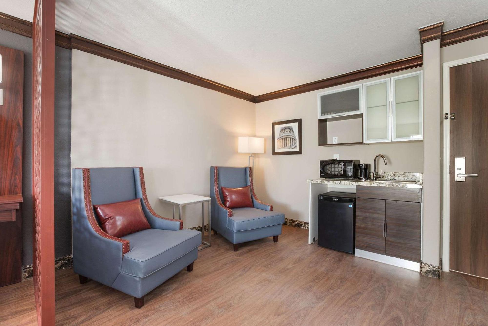 The Leo Collection Detroit, Ascend Hotel Collection Lincoln Park Ngoại thất bức ảnh